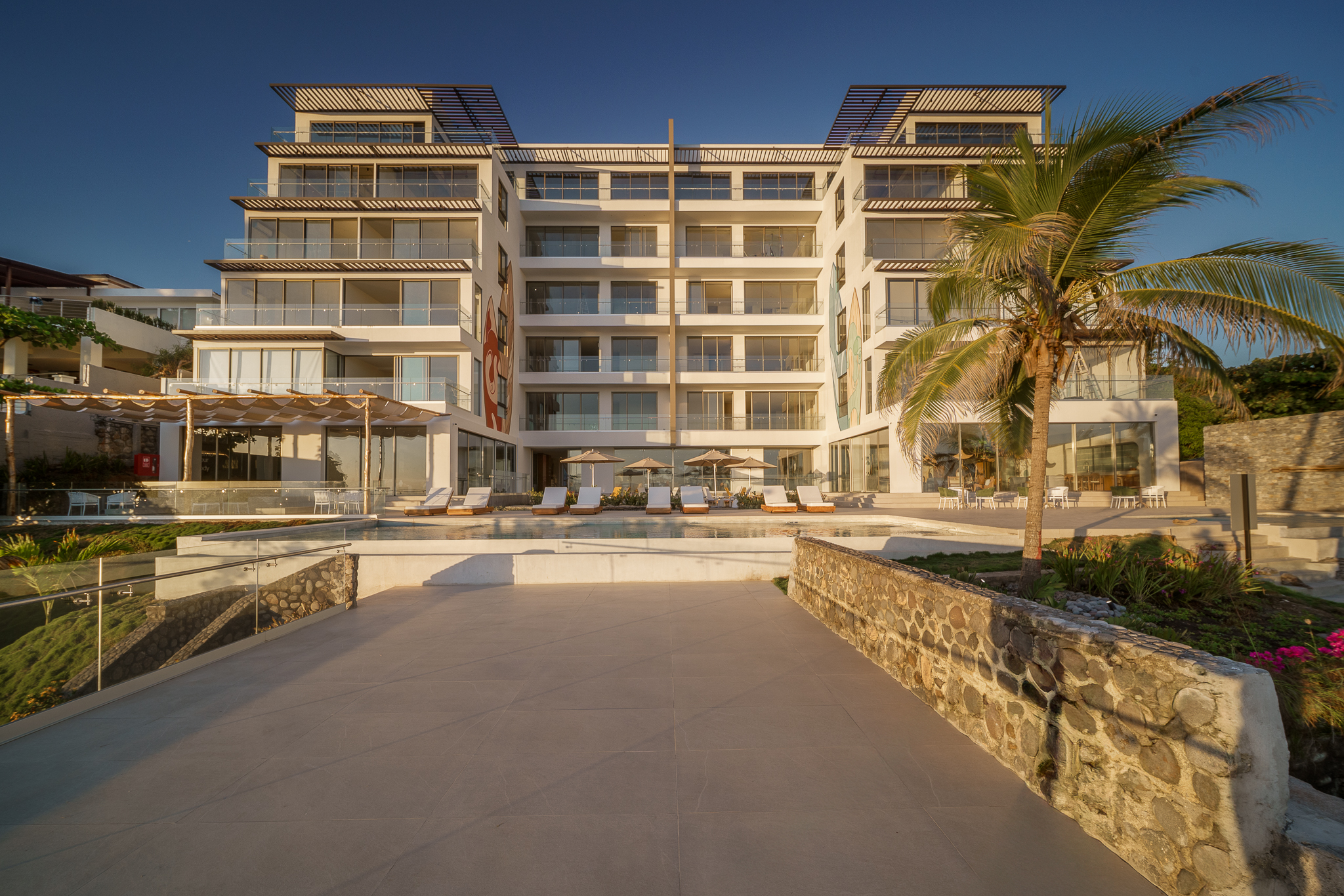 Architectural photography of the Barefoot building at El Zonte Beach, Surf City.