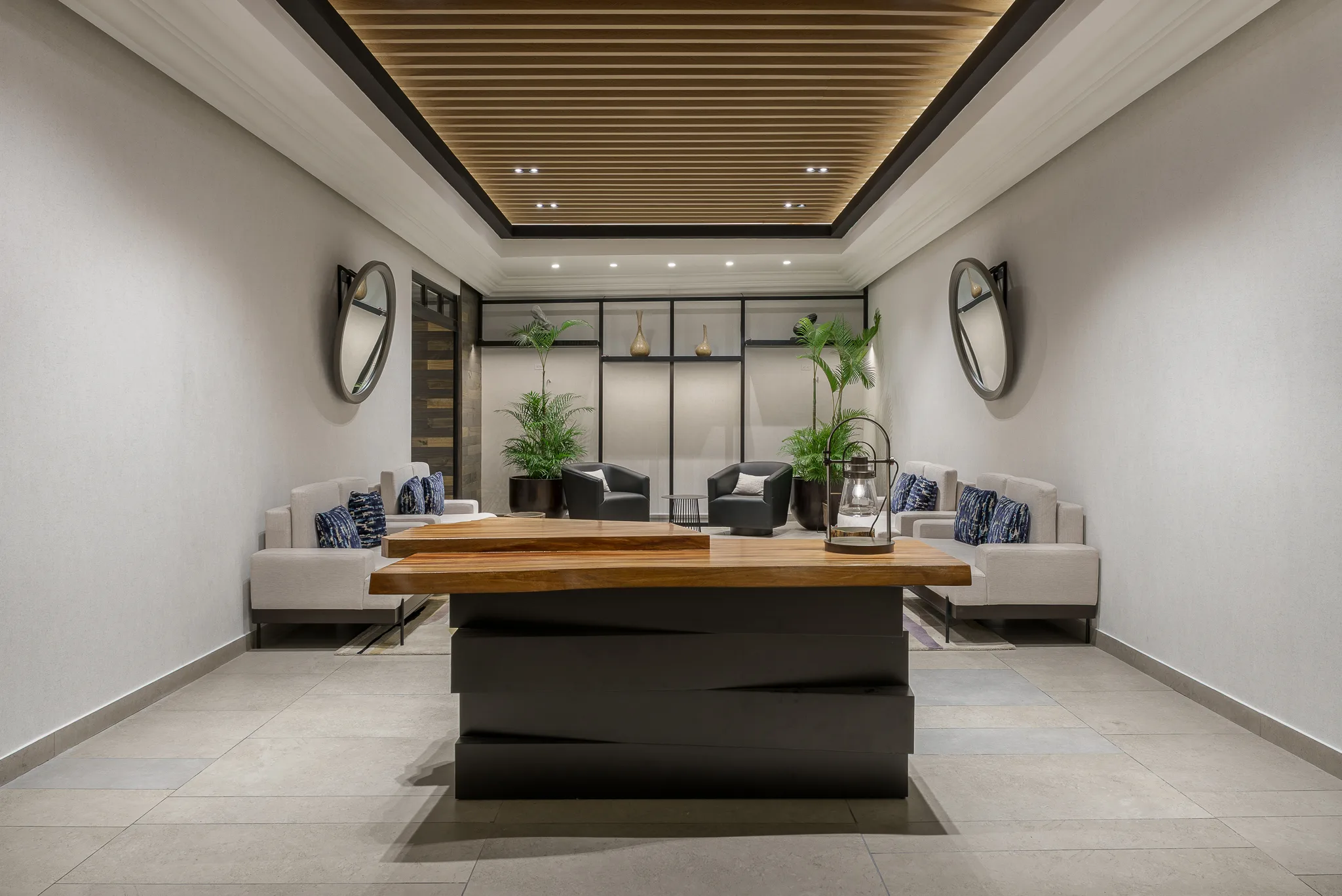 Premium interior photography with architectural composition in El Salvador.